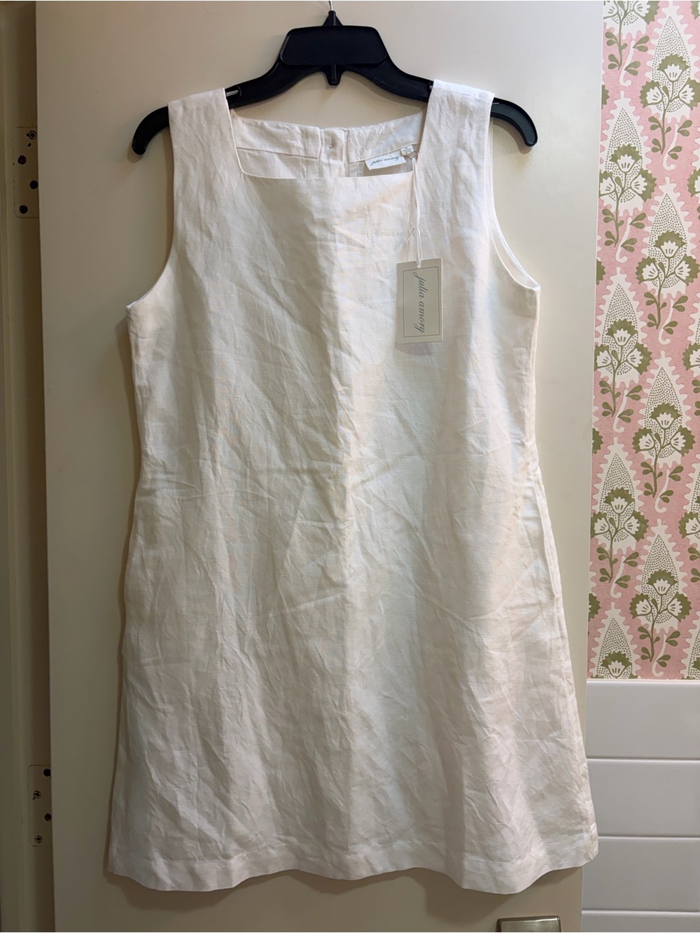 Sleeveless White Linen Shift Dress by Mila Owen